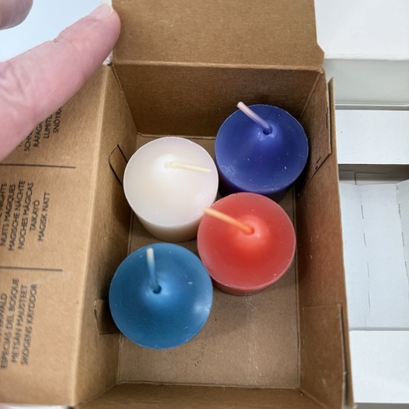 PartyLite Holiday Gift Set Frosted Star Votive Holder with 10 Candles Open Box - Picture 6 of 11